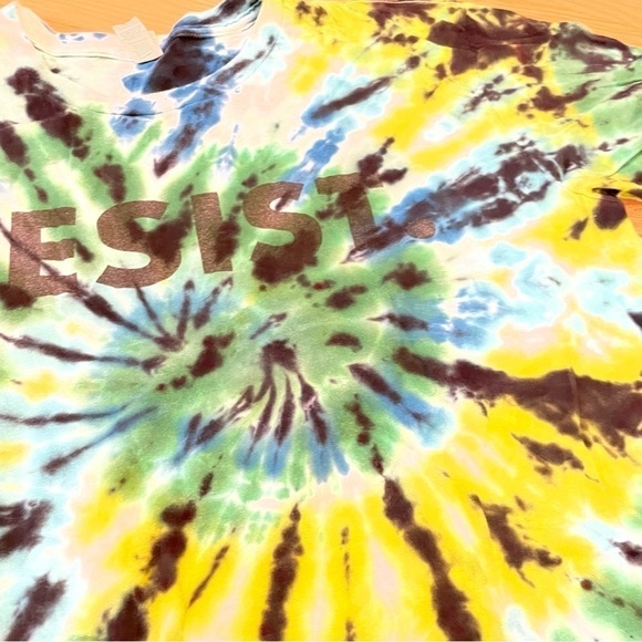 Tie dye RESIST tshirt in spiral with black blue green chartreuse lime XL - Picture 5 of 6